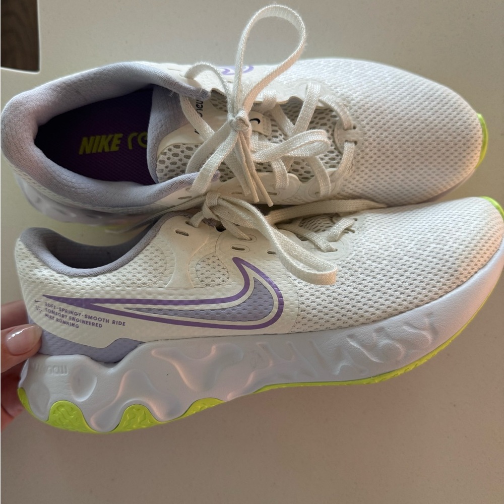 Nike White and Purple Athletic Shoes with Breathable Mesh